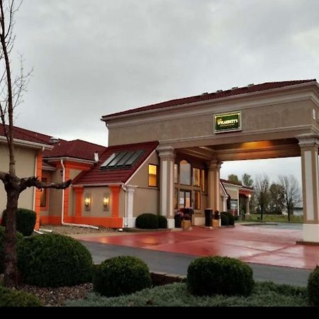 Comfort Inn & Suites At I-74 And 155 Morton Exterior photo