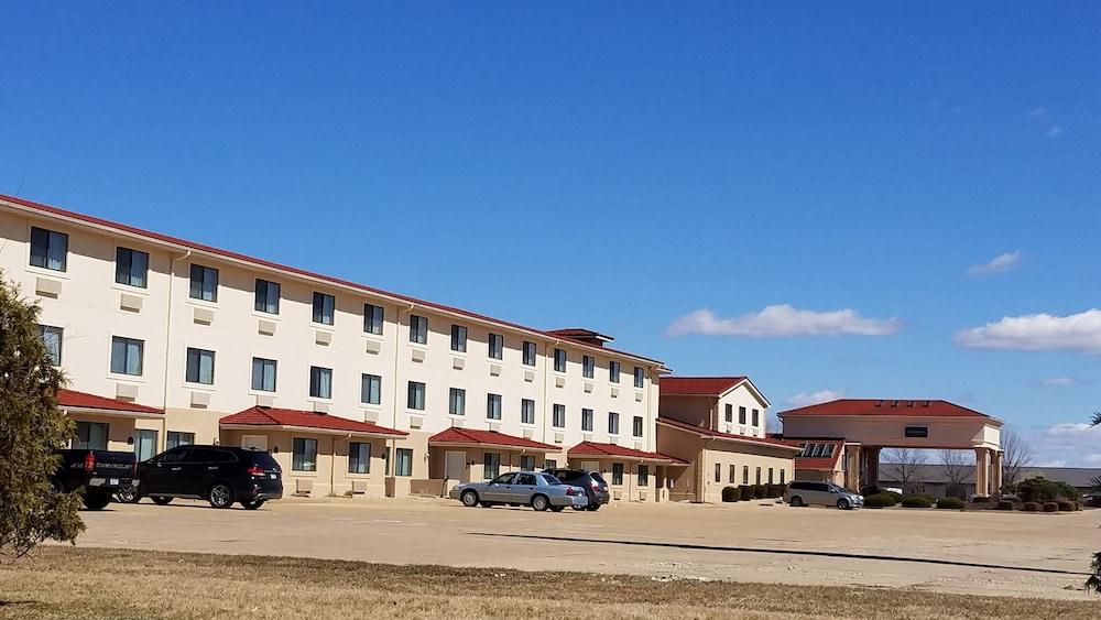 Comfort Inn & Suites At I-74 And 155 Morton Exterior photo