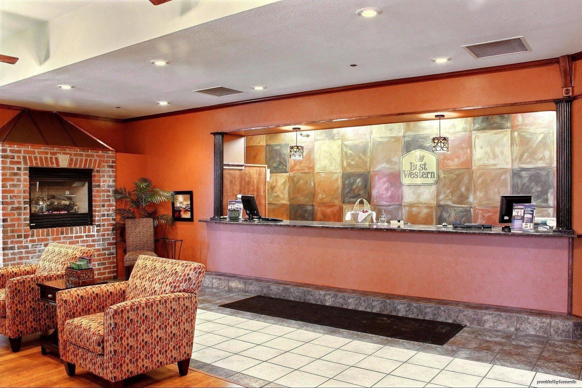 Comfort Inn & Suites At I-74 And 155 Morton Interior photo